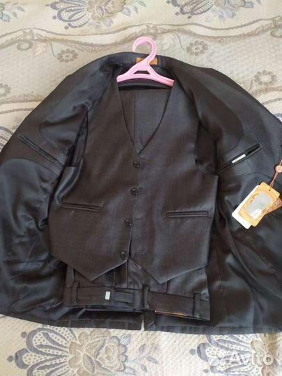 Костюм школьный