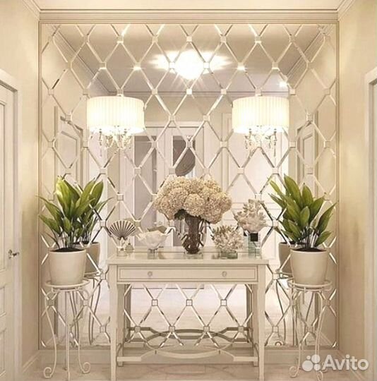 Зеркальное панно в прихожей