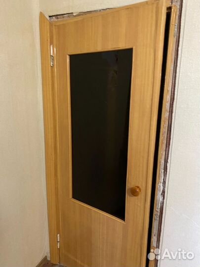 Продам 2 двери с облицовкой