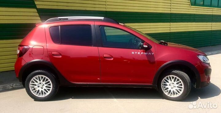 Renault Sandero Stepway 1.6 AT, 2016, 97 800 км