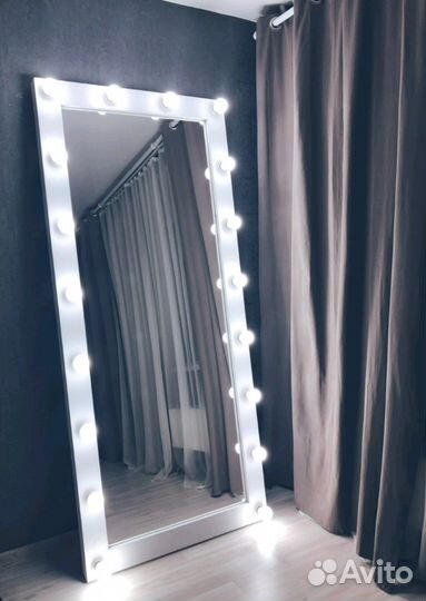 Гримерное зеркало