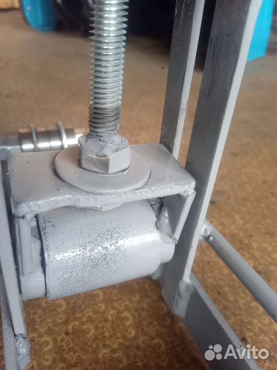 Трубогиб для профильной трубы