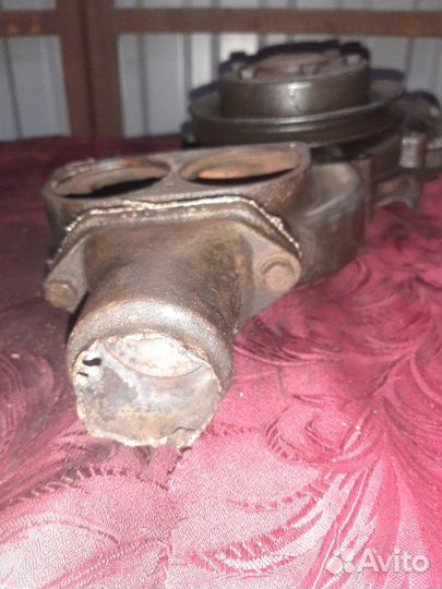 Помпа Mercedes Om442 V8 2000