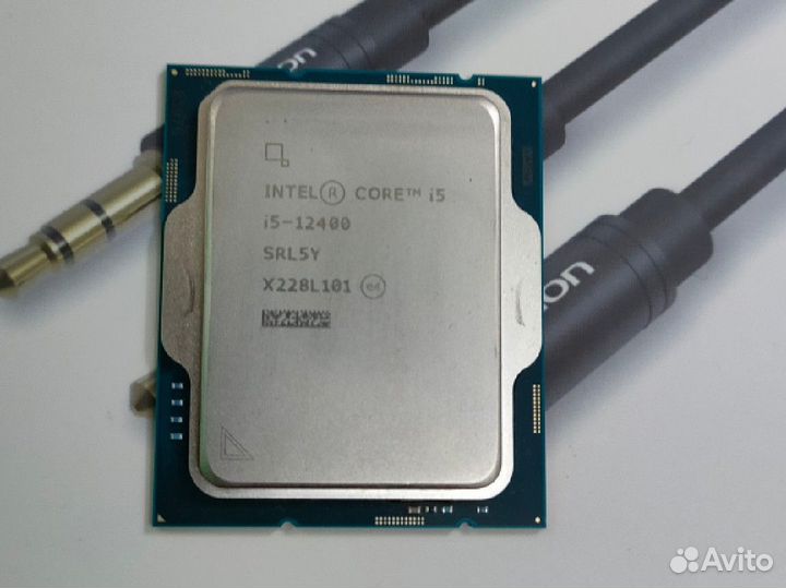 Процессор i5 12400