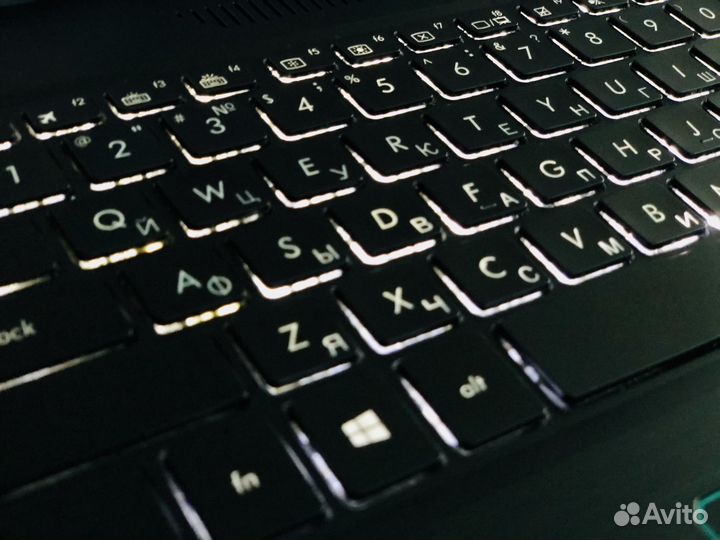 Ноутбук Asus 15,6/Ryzen 5/1050/16Gb/SSD/Гарантия