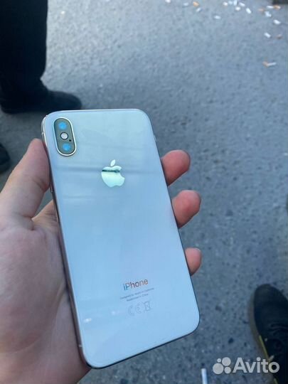 iPhone X, 64 ГБ