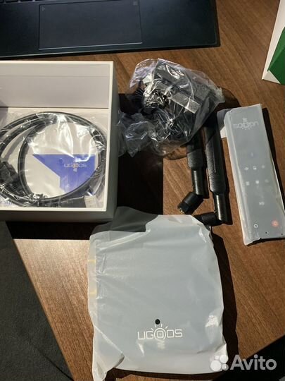 Тв-приставка Ugoos AM6B Plus