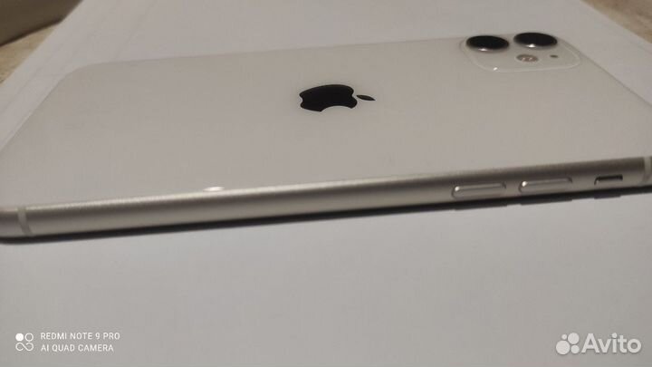 iPhone 11, 64 ГБ