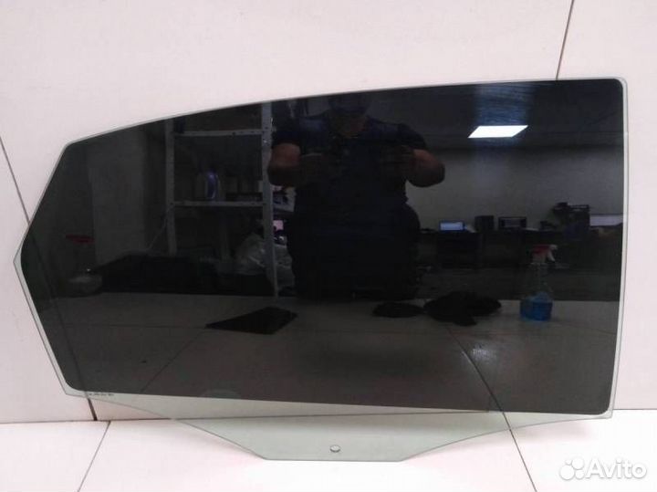 Стекло двери задней правой Volkswagen Polo Sed RUS