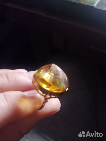 Золотое кольцо с потрясающим янтарем СССР