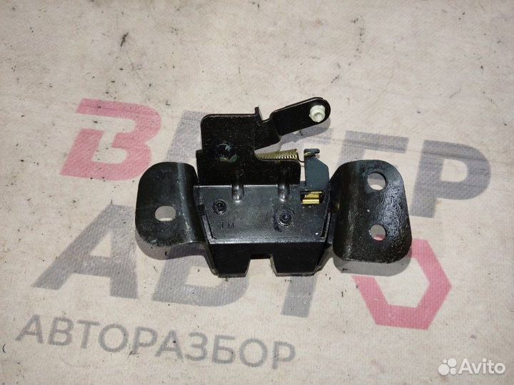 Замок стекла крышки багажника Hyundai Tucson