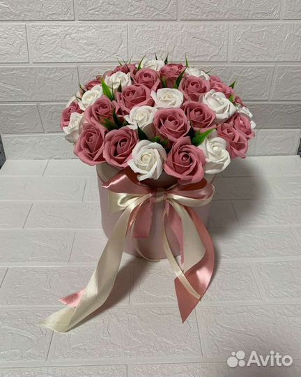 Букет из мыльных роз, шокобоксы, подарки