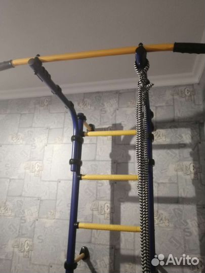 Шведская стенка с турником и кольцами Romana