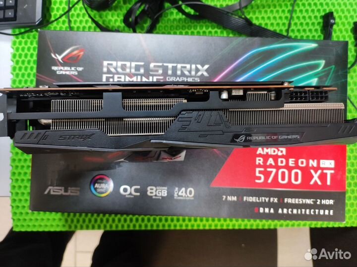 Asus RX 5700xt Rog Strix 8gb 256bit