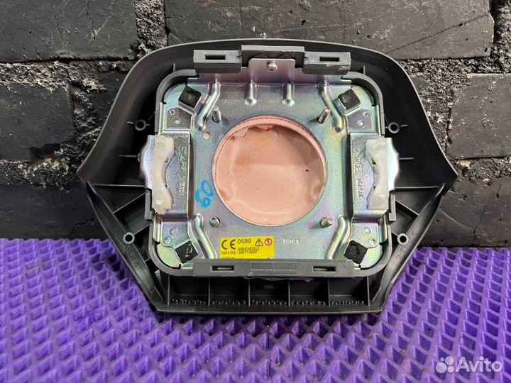 Подушка безопасности водителя Nissan Vanette