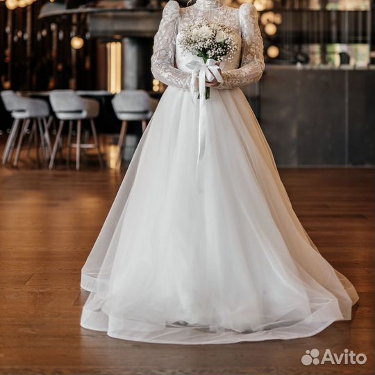 Свадебное платье