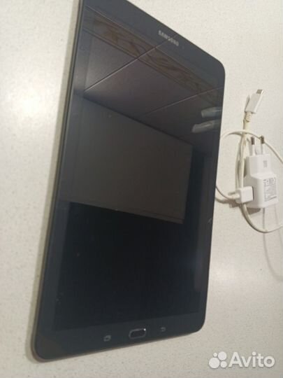 Планшет Samsung Galaxy Tab E