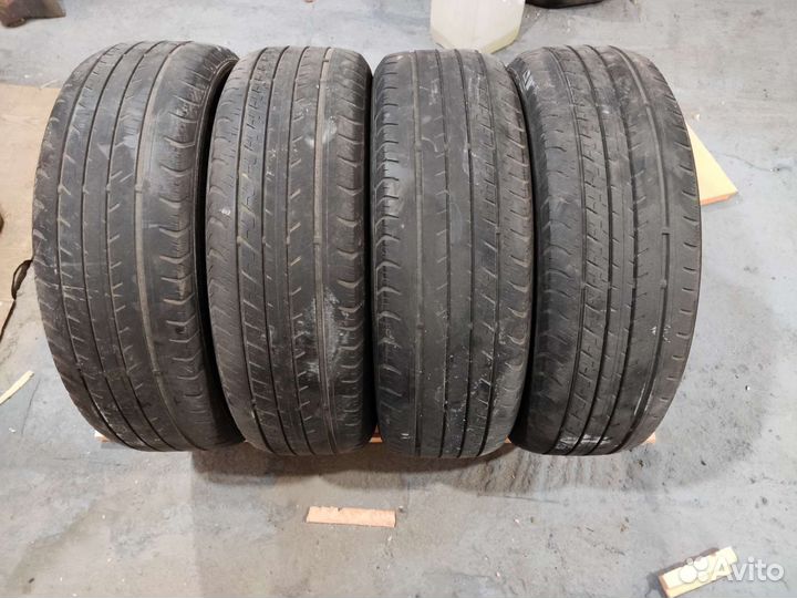 Dunlop Grandtrek ST30 225/60 R18