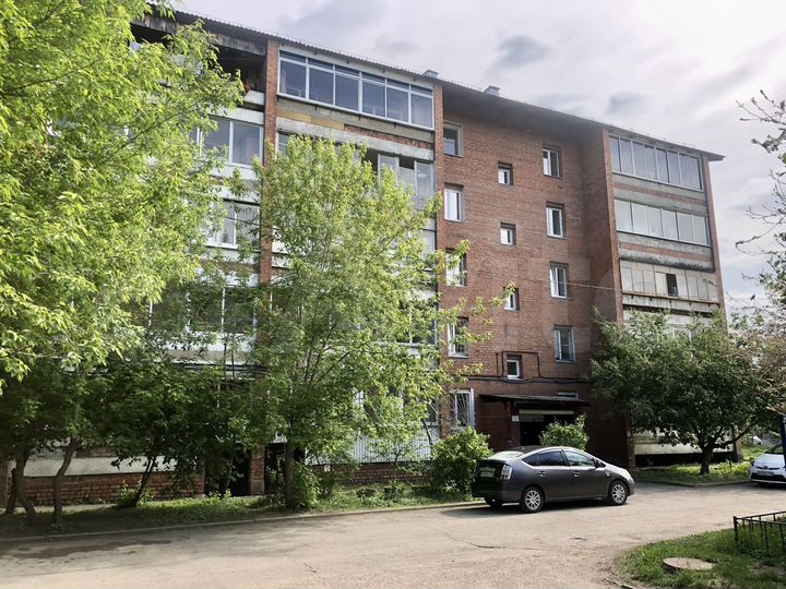 3-к. квартира, 70 м², 2/5 эт.