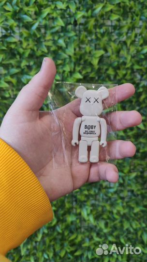 Попсокет для телефона Bearbrick (Белый)
