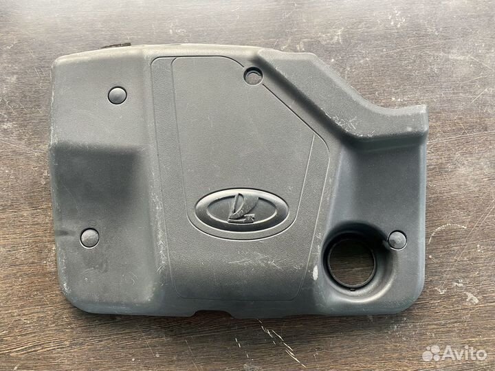 Крышка двигаля ваз
