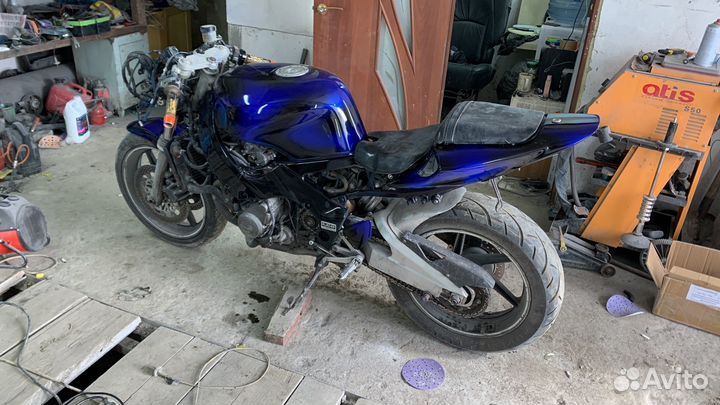 Honda cbr400rr