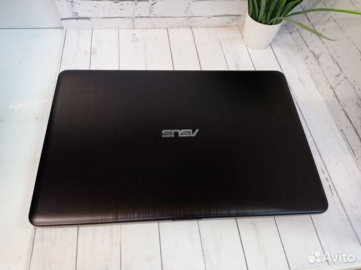 Ноутбук Asus X540M / 4Gb. DDR4 / HDD 320Gb