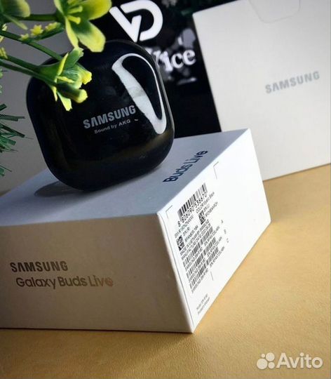 Беспроводные наушники Samsung galaxy buds live