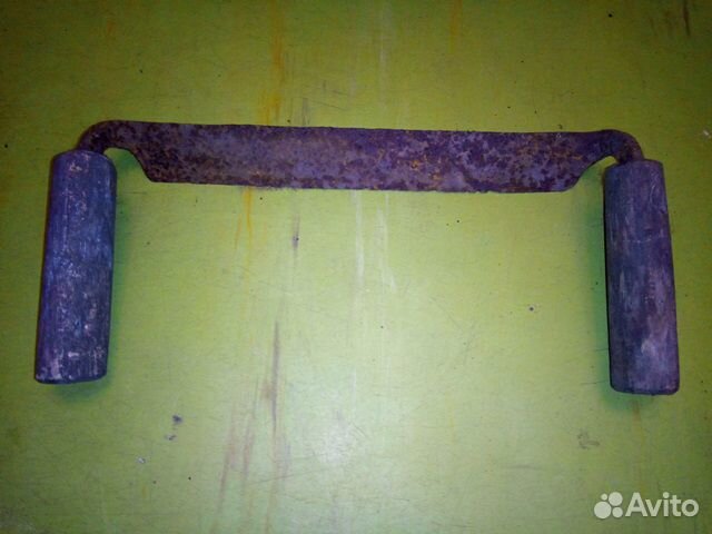 Старинное колесо от телеги