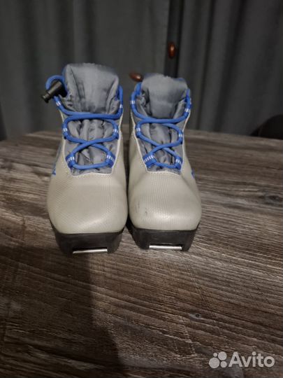 Ботинки лыжные 31 размер