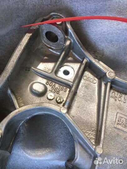 Audi Q5 FY 80 A Кронштейн подрамника