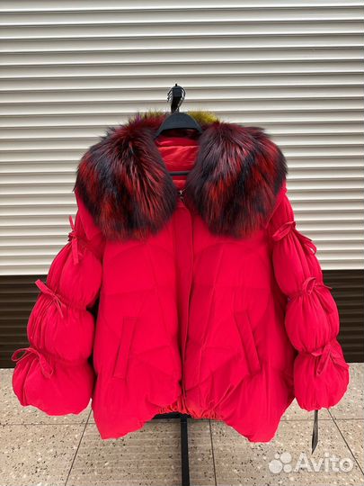 Куртка Получили яркие и сочные цвета