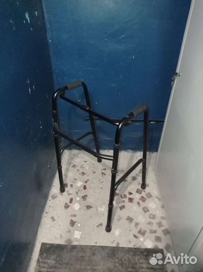 Ходунки для инвалидов