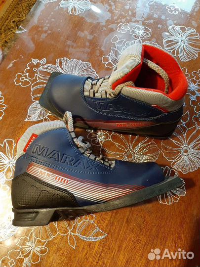 Лыжные ботинки классические