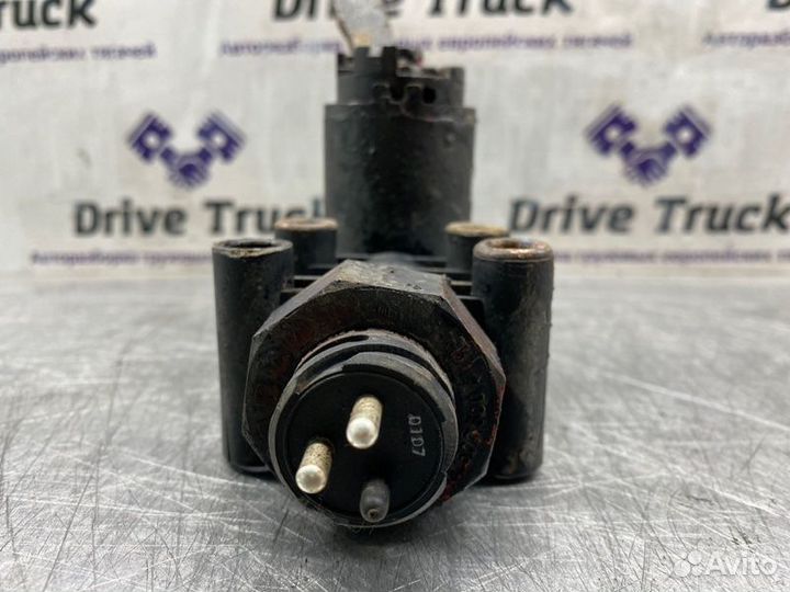 Кран (датчик)уровня пола Man 26.372