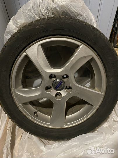 Зимние колеса Volvo R17