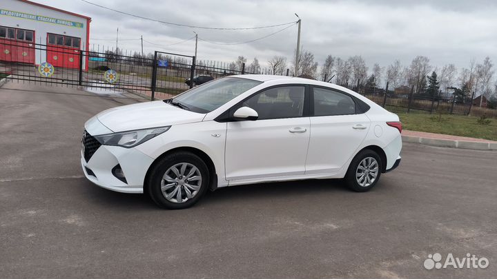 Hyundai Solaris 1.6 AT, 2021, 280 000 км