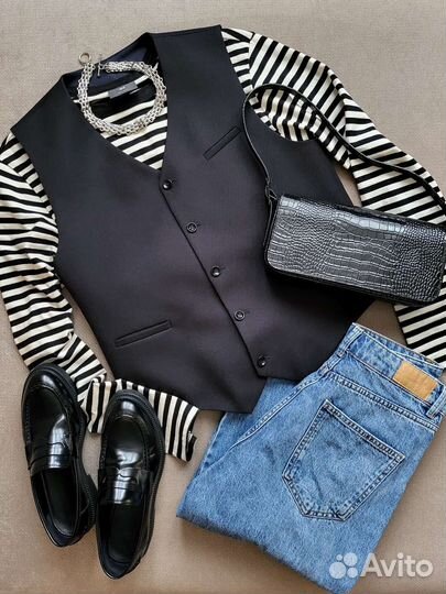 Жилет костюмный