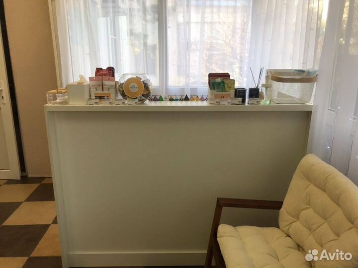 Стойки ресепшн