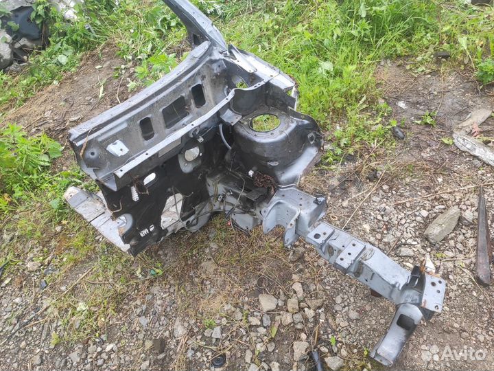 Четверть кузова передний левый Mitsubishi