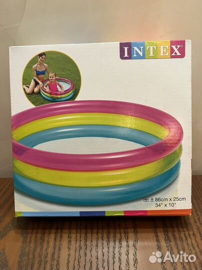 Надувной бассейн