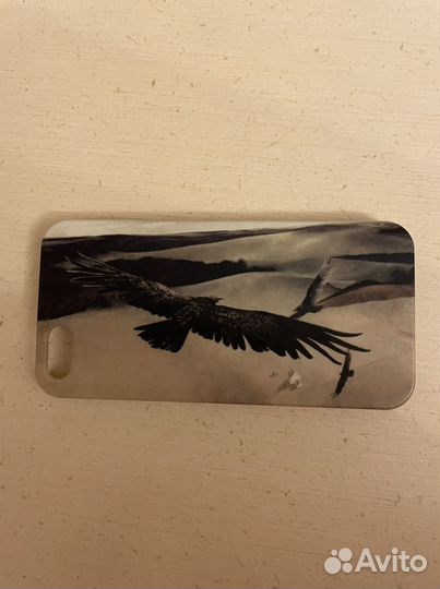 Чехлы на телефон iPhone 5s