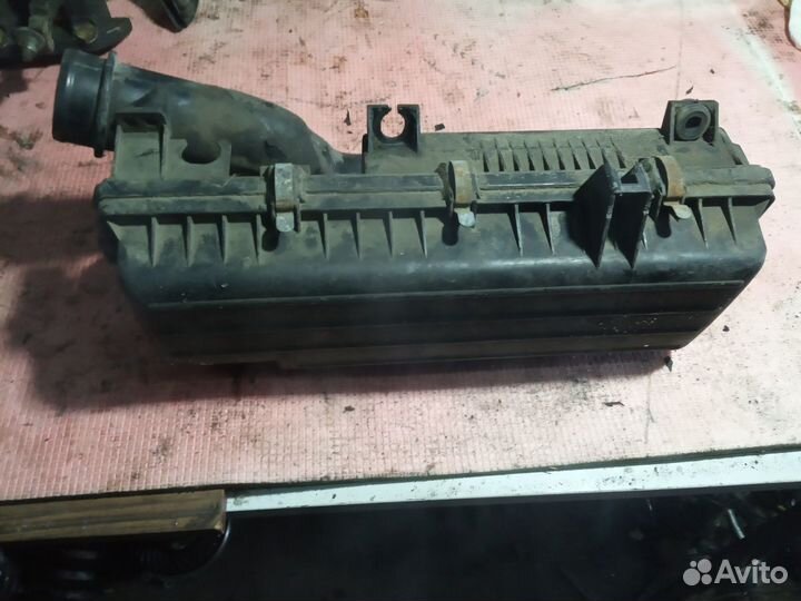 Корпус воздушного фильтра Киа Рио 1