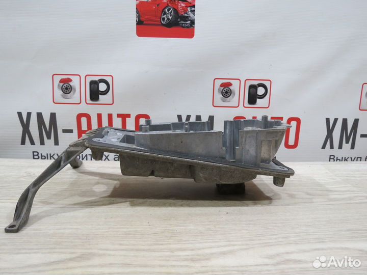 Кронштейн селектора АКПП Volkswagen Touareg