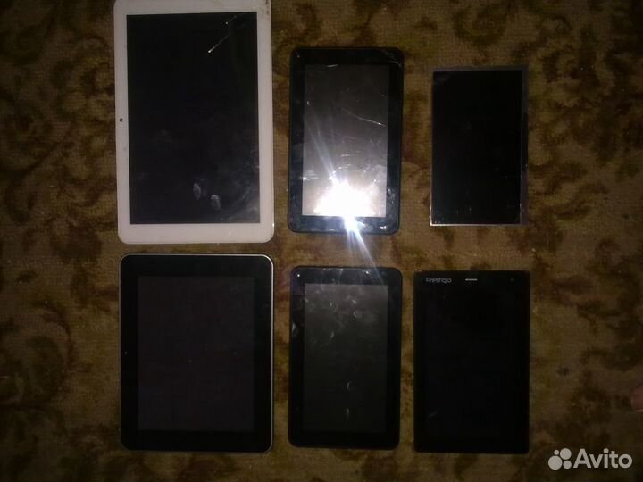Планшеты на запчасти или меняю