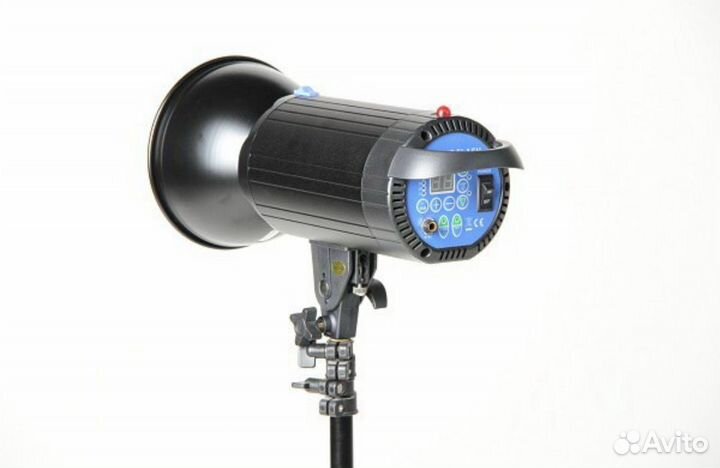 Студийная вспышка FST-400