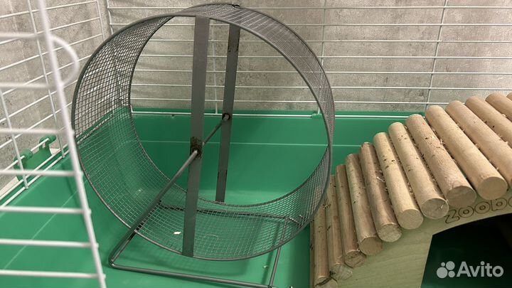 Клетка большая