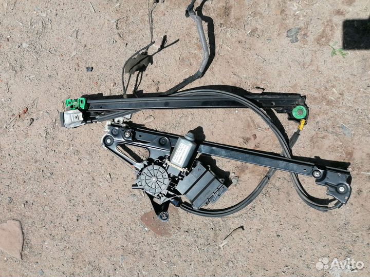 Стеклоподъёмник передний правый Фольксваген Шаран