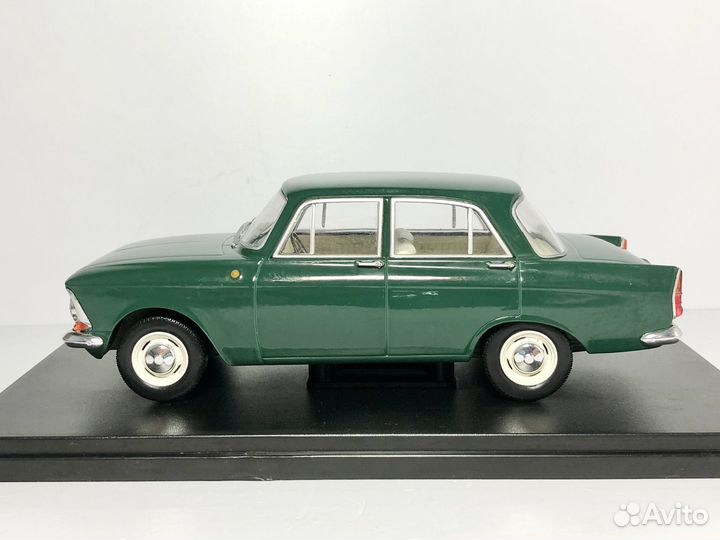 Модель автомобиля Москвич 408 1/24 лса