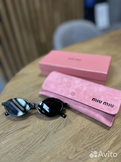 Очки Miu Miu